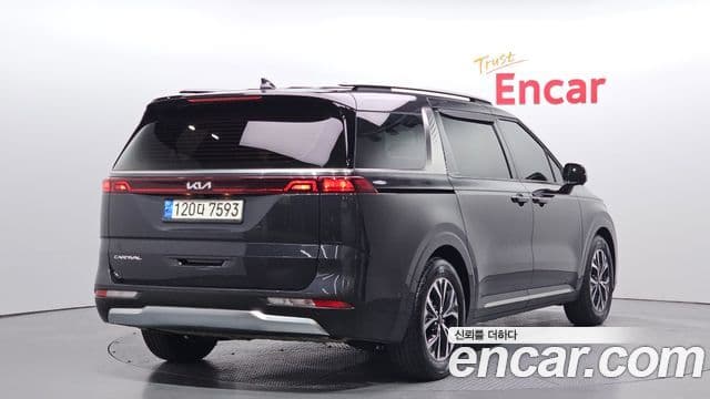Kia Carnival 2021 — ფოტო 2/20