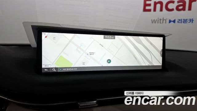 Genesis GV70 2023 — ფოტო 14/20