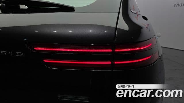 Genesis GV70 2023 — Photo 33/38