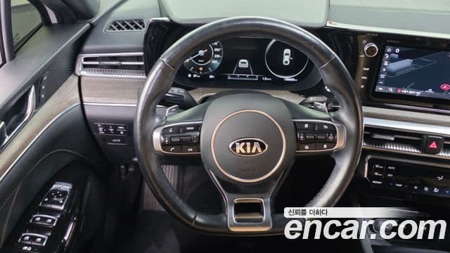 Kia K5 2020 — Şəkil 13/20