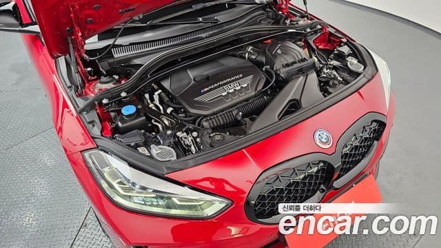 BMW 1 Series 2022 — ფოტო 6/20