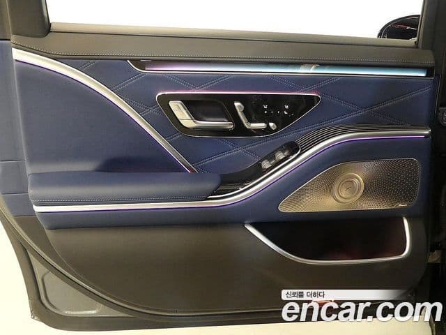 Mercedes-Benz S-Class 2024 — ფოტო 16/20