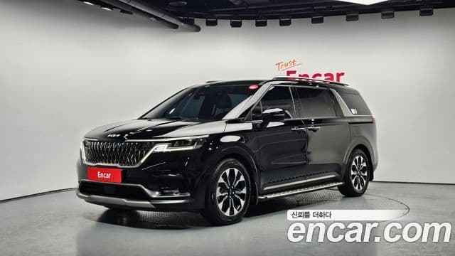 Kia Carnival 2023 — Фото 1/20