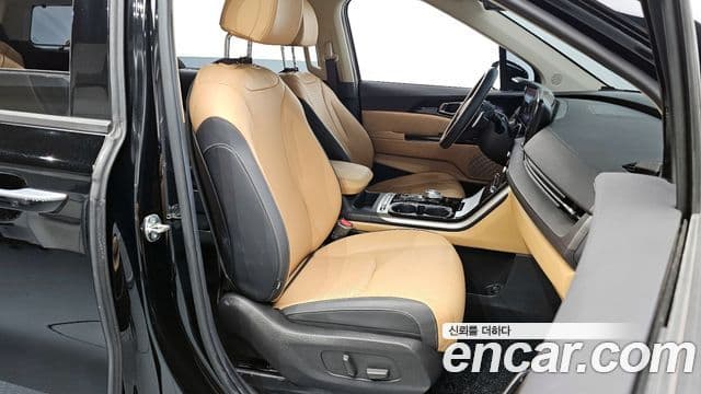 Kia Carnival 2023 — Фото 11/20