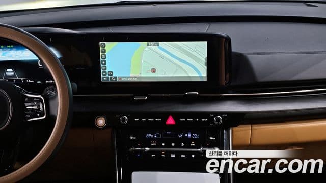 Kia Carnival 2023 — Фото 16/20