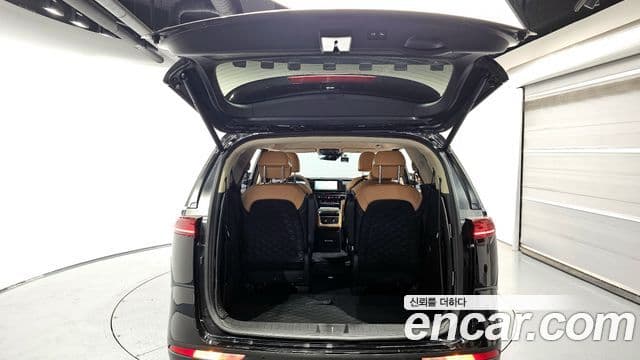 Kia Carnival 2023 — Фото 20/20