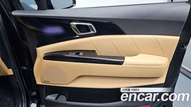 Kia Carnival 2023 — Photo 2/30