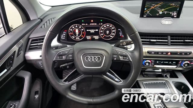 Audi Q7 2019 — Şəkil 14/20