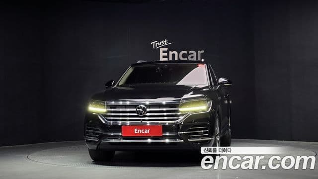 Volkswagen Touareg 2021 — ფოტო 3/20