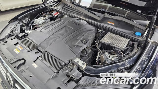 Volkswagen Touareg 2021 — ფოტო 6/20