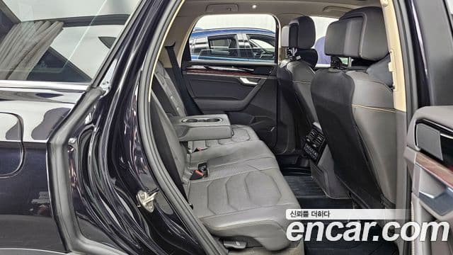 Volkswagen Touareg 2021 — ფოტო 12/20