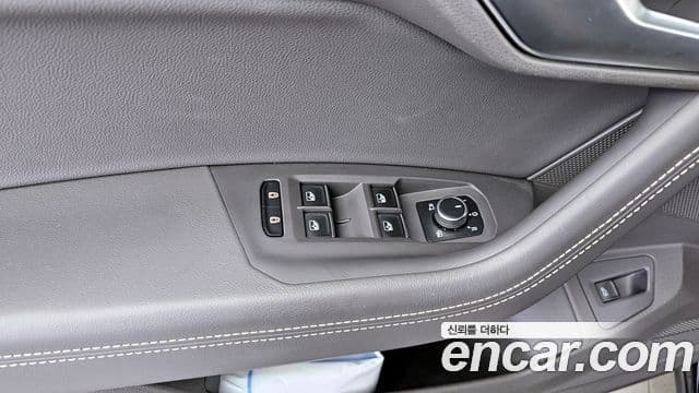 Volkswagen Touareg 2021 — Photo 11/33