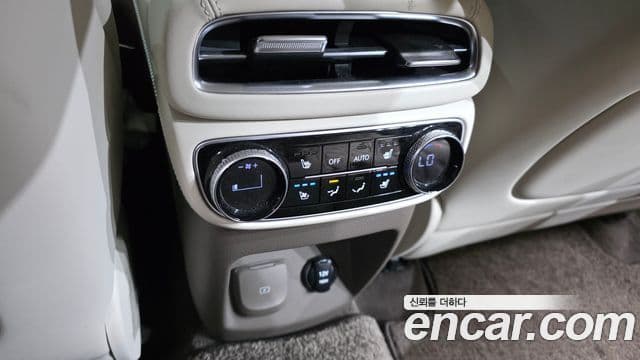 Genesis GV80 2021 — Şəkil 18/20