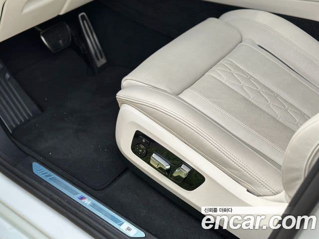 BMW X5 2025 — ფოტო 8/20