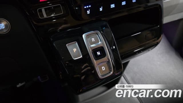 Hyundai Staria 2024 — Şəkil 9/20
