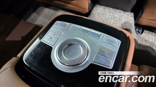 Genesis Electrified G80 2021 — ფოტო 19/20
