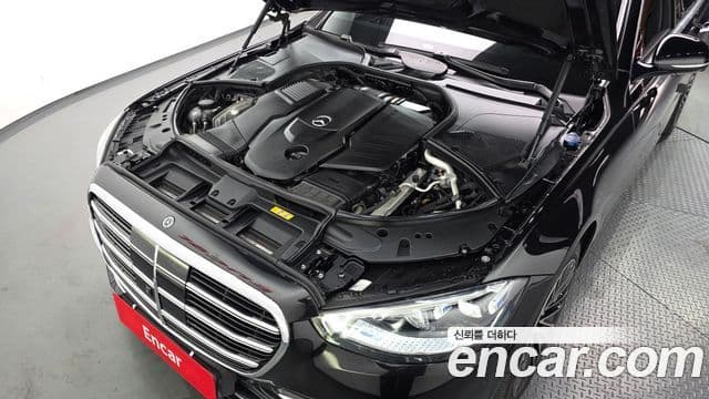 Mercedes-Benz S-Class 2022 — ფოტო 19/20