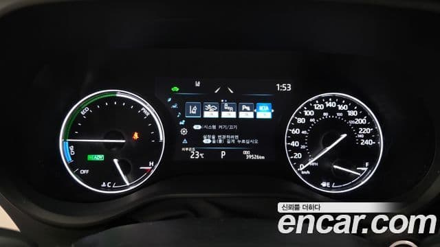 Toyota Sienna 2021 — ფოტო 8/20