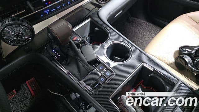 Toyota Sienna 2021 — ფოტო 9/20