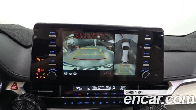 Toyota Sienna 2021 — ფოტო 15/20