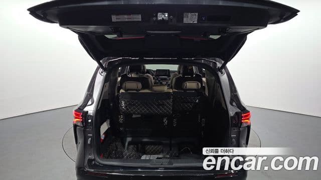 Toyota Sienna 2021 — ფოტო 18/20