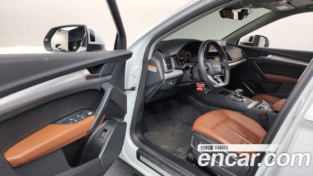 Audi Q5 2022 — ფოტო 10/20