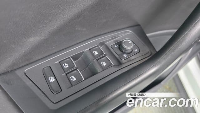 Volkswagen T-Roc 2021 — Şəkil 13/20