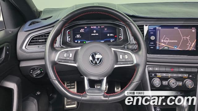 Volkswagen T-Roc 2021 — Şəkil 17/20