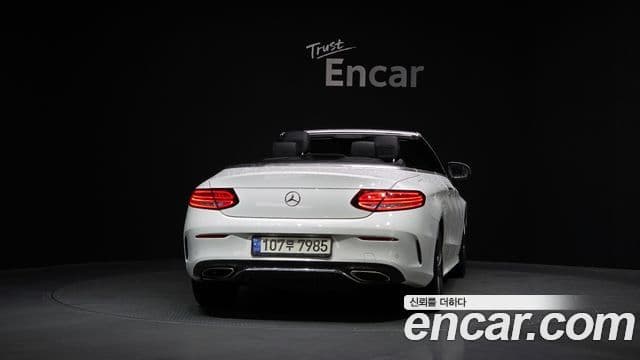 Mercedes-Benz C-Class 2019 — ფოტო 3/20
