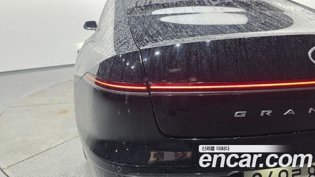 Hyundai Grandeur Hybrid 2023 — Photo 30/30