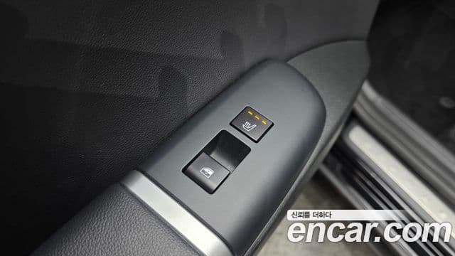 Hyundai Grandeur Hybrid 2023 — Photo 22/30
