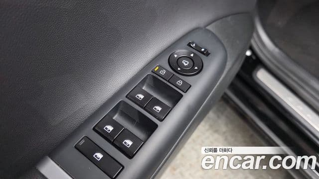 Hyundai Grandeur Hybrid 2023 — Photo 20/30
