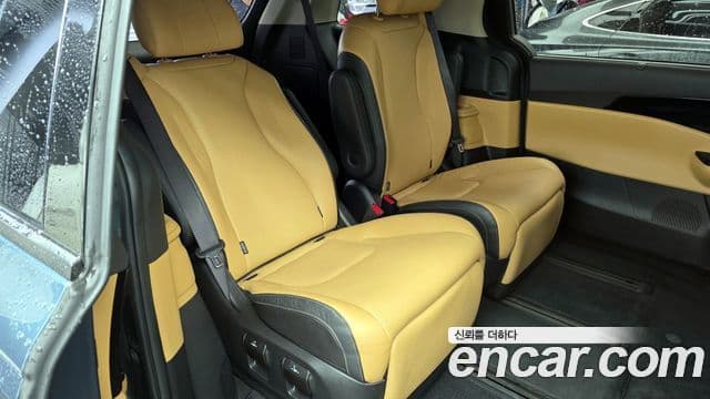 Kia Carnival 2021 — Şəkil 12/20
