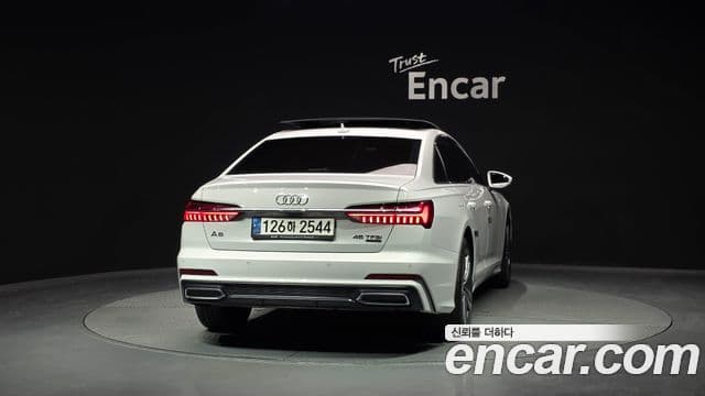 Audi A6 2021 — ფოტო 4/20