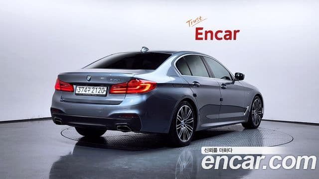 BMW 5 Series 2019 — Şəkil 2/20