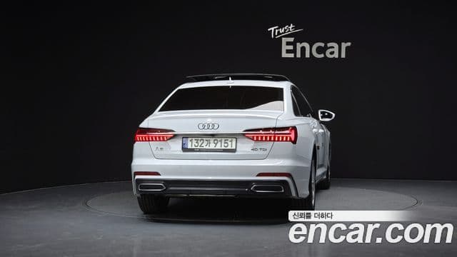 Audi A6 2021 — ფოტო 4/20
