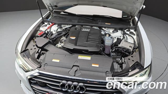 Audi A6 2021 — ფოტო 6/20