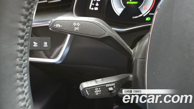 Audi A6 2021 — ფოტო 15/20