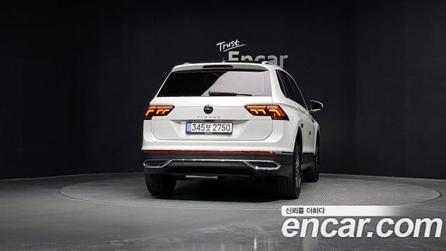Volkswagen Tiguan 2024 — ფოტო 4/20