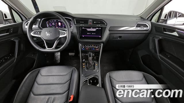 Volkswagen Tiguan 2024 — ფოტო 7/20