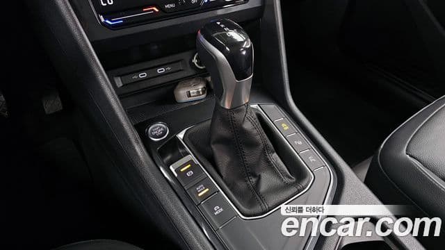 Volkswagen Tiguan 2024 — ფოტო 9/20