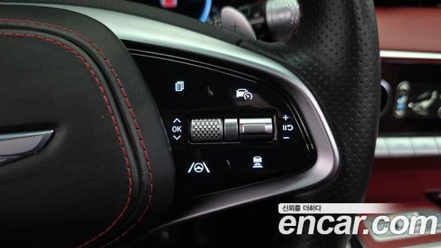 Genesis GV70 2021 — ფოტო 17/20