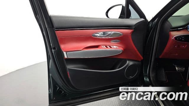 Genesis GV70 2021 — Şəkil 14/36