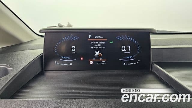Hyundai Staria 2021 — ფოტო 8/20