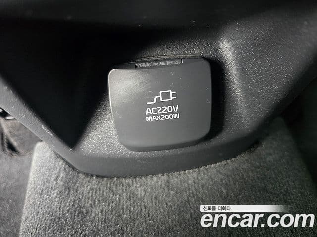 Kia Niro 2022 — Фото 18/20