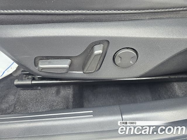 Kia Niro 2022 — Фото 19/20