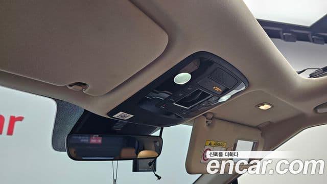 Kia Carnival 2021 — ფოტო 15/20