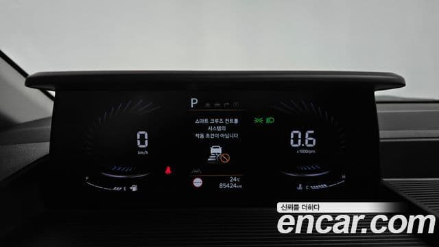 Hyundai Staria 2021 — ფოტო 8/20