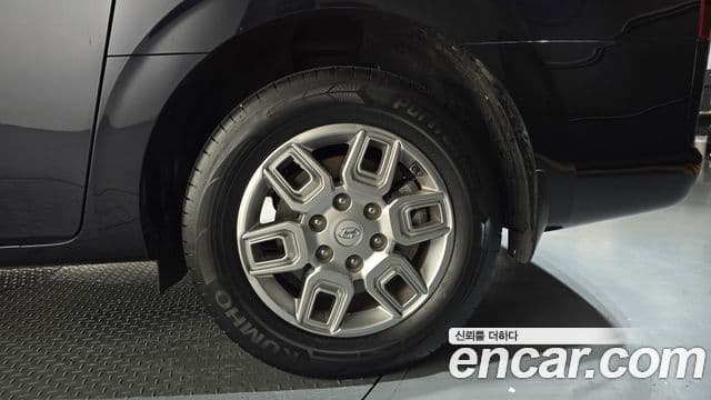 Hyundai Staria 2021 — ფოტო 22/30
