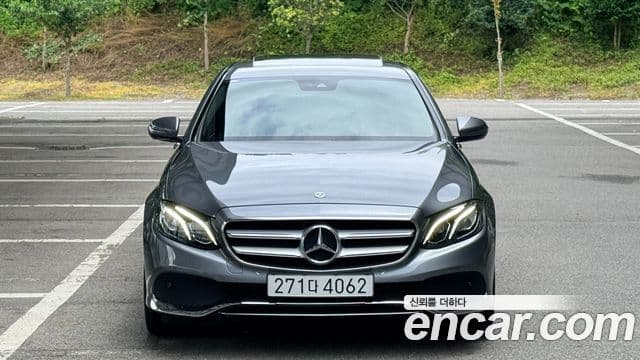 Mercedes-Benz E-Class 2019 — Фото 3/18